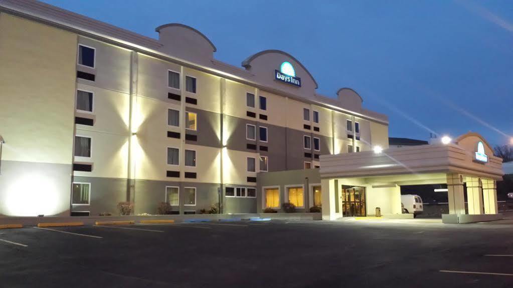 Days Inn By Wyndham Wilkes Barre Exterior foto